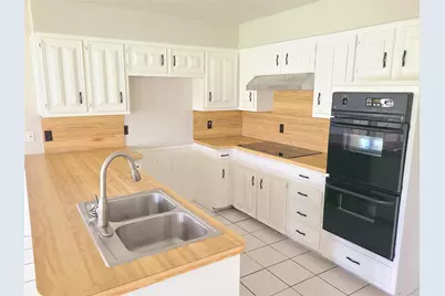 7519 Ravenswood Road, Granbury, TX 76049 - Photo 19