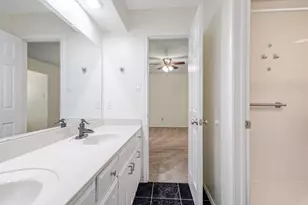 3917 Laurel Ln, Bedford, TX 76021 - Photo 15