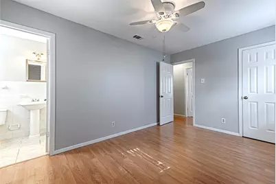 2304 Meadow Crest, Irving, TX 75060 - Photo 15