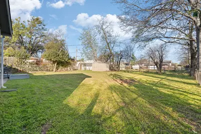 1116 Poindexter Avenue, Cleburne, TX 76033 - Photo 25
