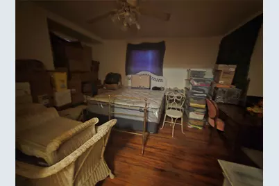 401 W Wilson Street, Cleburne, TX 76033 - Photo 15