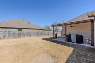 610 Boxwood Ct, Greenville, TX 75402 - Photo 29