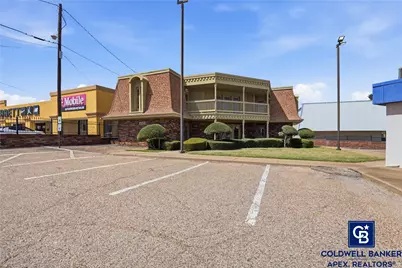 1500 W W Henderson Street, Cleburne, TX 76033 - Photo 1