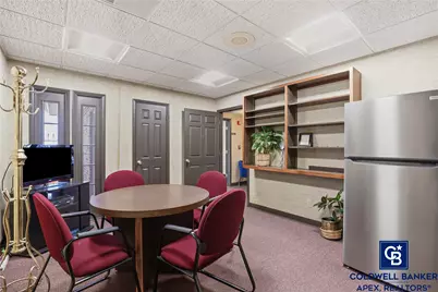 1500 W W Henderson Street, Cleburne, TX 76033 - Photo 13