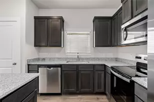 729 Layton Ct, Seagoville, TX 75159 - Photo 3