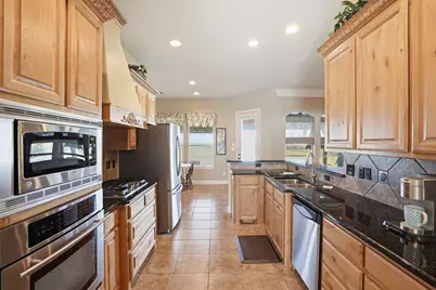 11079 Sarah Lane, Fort Worth, TX 76179 - Photo 9