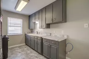 2101 Bettibart St, Fort Worth, TX 76134 - Photo 9