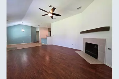 304 E Clover Park Drive, Fort Worth, TX 76140 - Photo 5