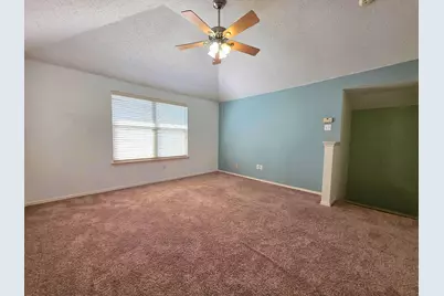 304 E Clover Park Drive, Fort Worth, TX 76140 - Photo 15