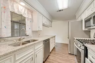 1038 Florence Dr, Duncanville, TX 75116 - Photo 15