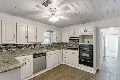 5821 Circular Drive, North Richland Hills, TX 76117 - Photo 7