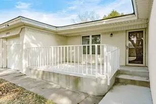 5821 Circular Dr, North Richland Hills, TX 76117 - Photo 3