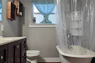 700 S Live Oak St, Canton, TX 75103 - Photo 15