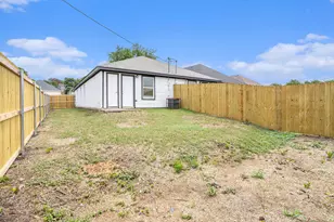 2200 Brookes St, Fort Worth, TX 76105 - Photo 15
