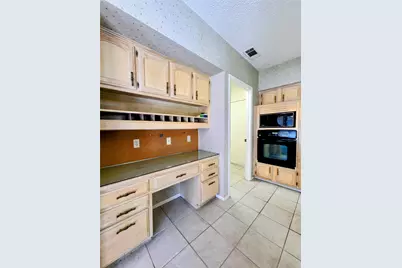 1020 Redbud Court, Arlington, TX 76012 - Photo 5