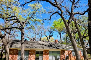 1020 Redbud Ct, Arlington, TX 76012 - Photo 29