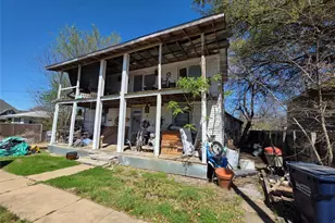 410 W Locust St, Whitewright, TX 75491 - Photo 1