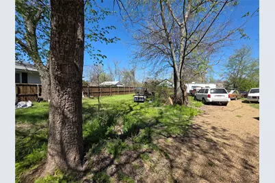 410 W Locust Street, Whitewright, TX 75491 - Photo 5