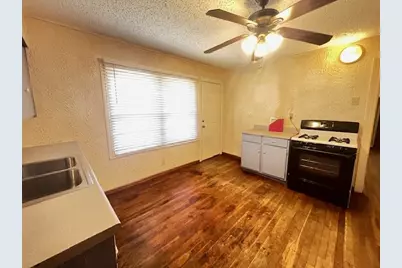 351 Fagg Drive, Lewisville, TX 75057 - Photo 3