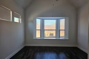 5857 Tory Dr, Grand Prairie, TX 75052 - Photo 11