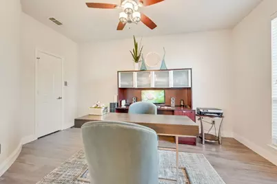 2335 Clark Trail, Grand Prairie, TX 75052 - Photo 9