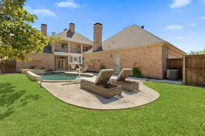 819 Hills Creek Drive, McKinney, TX 75072 - Photo 35