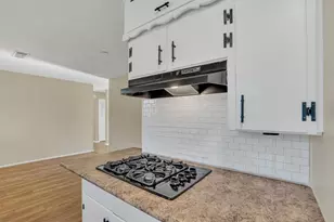 412 Fleming Dr, Hurst, TX 76053 - Photo 13