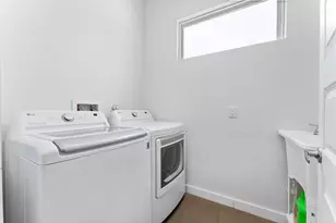 1526 Life Ave, Dallas, TX 75212 - Photo 33