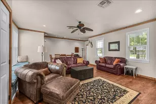 1128 W Lake Dr, Weatherford, TX 76087 - Photo 9