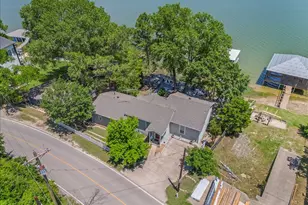 1128 W Lake Dr, Weatherford, TX 76087 - Photo 33