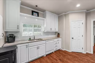 1128 W Lake Dr, Weatherford, TX 76087 - Photo 11