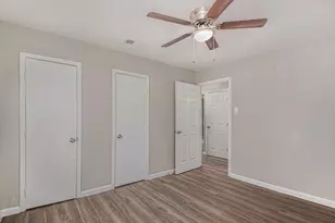 406 Dawson Cir, Grand Prairie, TX 75051 - Photo 17