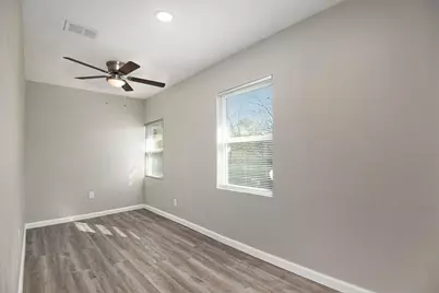 408 Dawson Circle, Grand Prairie, TX 75051 - Photo 5