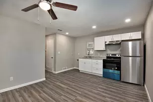 406 Dawson Cir, Grand Prairie, TX 75051 - Photo 11