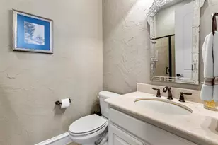 4021 Winsor Dr, Farmers Branch, TX 75244 - Photo 9