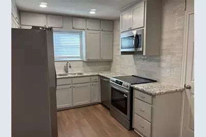 2401 S 26th Street, Waco, TX 76706 - Photo 7