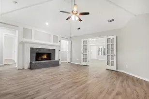 3233 David Dr, Hurst, TX 76054 - Photo 3