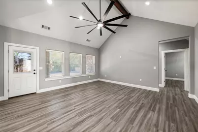 470 Elmwood Drive, Woodway, TX 76712 - Photo 9