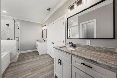 470 Elmwood Drive, Woodway, TX 76712 - Photo 11