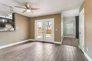 4201 Gayle Ct, Flower Mound, TX 75028 - Photo 7