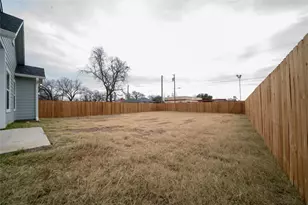 1030 W Gandy St, Denison, TX 75020 - Photo 23