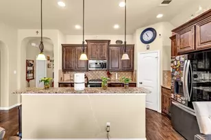 905 Cloudlock Dr, Saginaw, TX 76179 - Photo 11