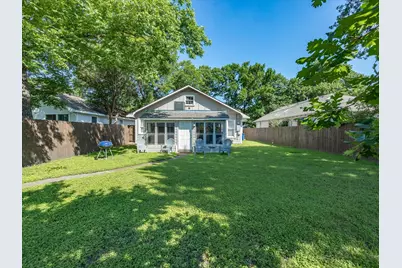 711 W Knox Street, Ennis, TX 75119 - Photo 33