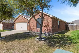 6113 Chalk Hollow Dr, Fort Worth, TX 76179 - Photo 3