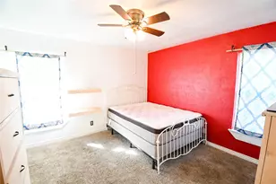 520 W Oak St, Gunter, TX 75058 - Photo 9