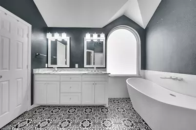 2733 Serena Court, Garland, TX 75040 - Photo 33