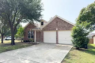 12109 Macaroon Ln, Fort Worth, TX 76244 - Photo 3