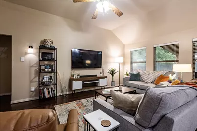 218 Rawhide Street, Waxahachie, TX 75165 - Photo 5