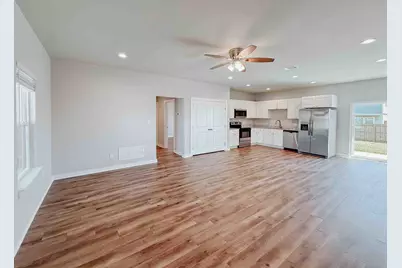 3833 Skylane Avenue, Corsicana, TX 75110 - Photo 11