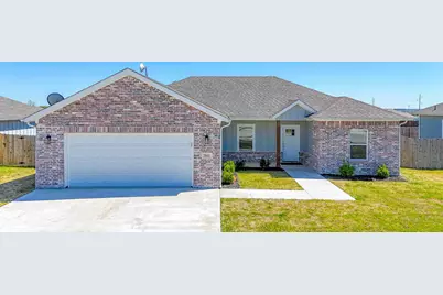 3833 Skylane Avenue, Corsicana, TX 75110 - Photo 1